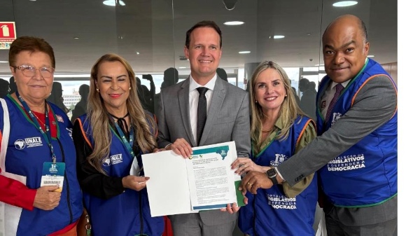 Presidente Ivana Bastos reforça defesa do pacto federativo e oposição à PEC 38/2025