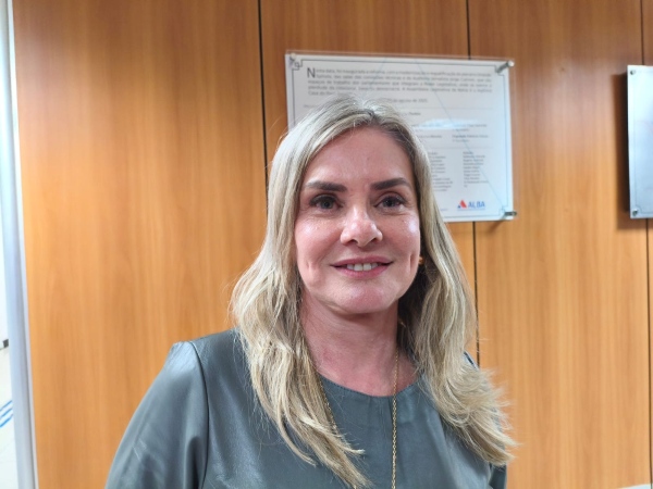 Ivana Bastos apresenta evolução positiva ao tratamento, segundo novo comunicado