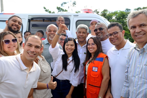 Governo do Estado entrega equipamentos de saúde e defesa civil em Araci