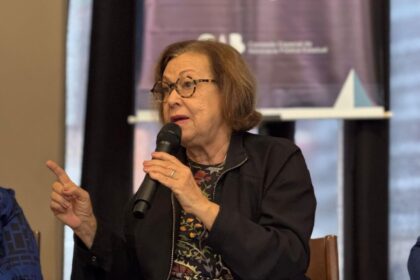 Lídice critica PEC da Reforma Administrativa e afirma que proposta pode gerar “farra da terceirização”