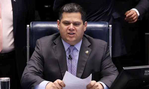 Presidente do Senado, Davi Alcolumbre cancela sabatina de Jorge Messias ao STF