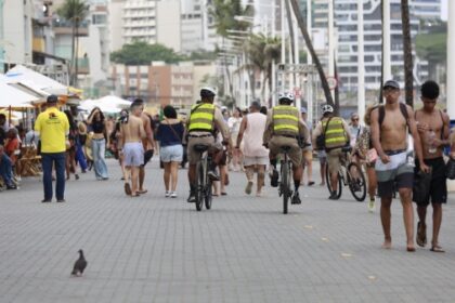 Policiamento ciclístico reforça segurança durante a Operação Verão na Bahia