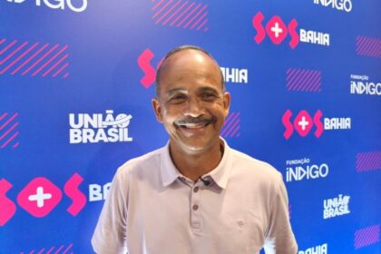 Ex-prefeito de Camaçari, Elinaldo Araújo encerra dois mandatos com 100% das finanças validadas