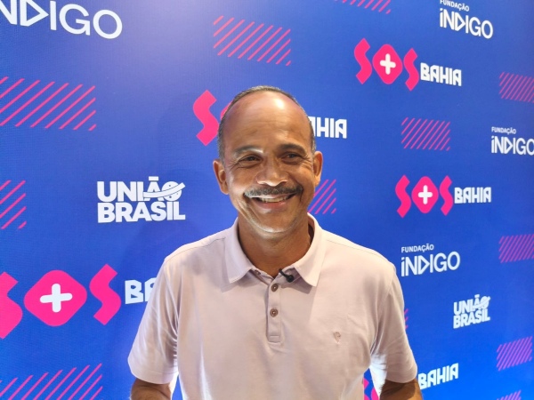 Ex-prefeito de Camaçari, Elinaldo Araújo encerra dois mandatos com 100% das finanças validadas