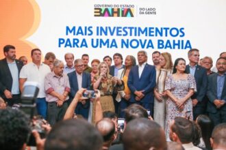 Governador atende solicitações de Ivana Bastos para sete municípios de Chapada Diamantina