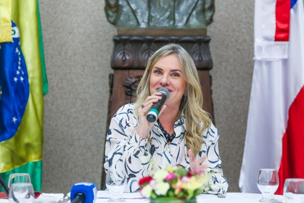 Presidente Ivana Bastos reúne imprensa e faz o balanço do seu primeiro ano à frente da ALBA