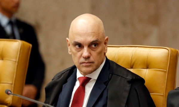 Moraes nega pedido da defesa de Bolsonaro para receber visita de sogro
