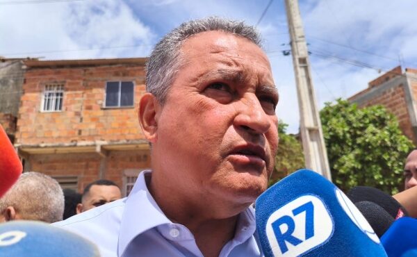 Pré-candidato ao Senado, Rui Costa critica Prefeitura de Salvador e cobra entregas