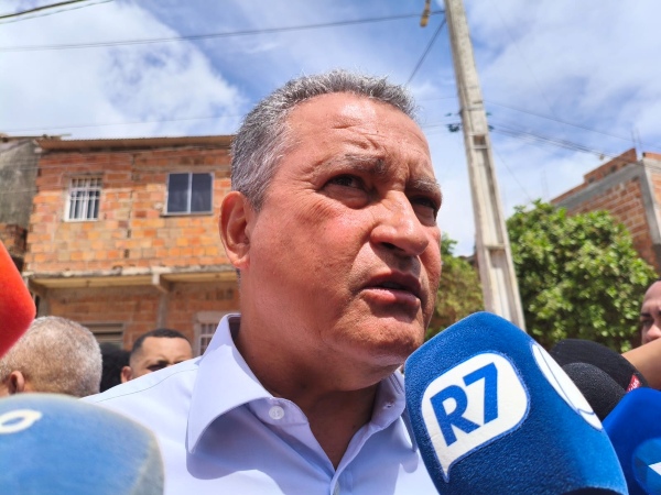 Rui Costa aponta cenário favorável para Lula e fala sobre influência da candidatura de Flávio Bolsonaro na Bahia