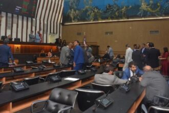 ALBA aprova cinco projetos de lei do Executivo e um do Legislativo