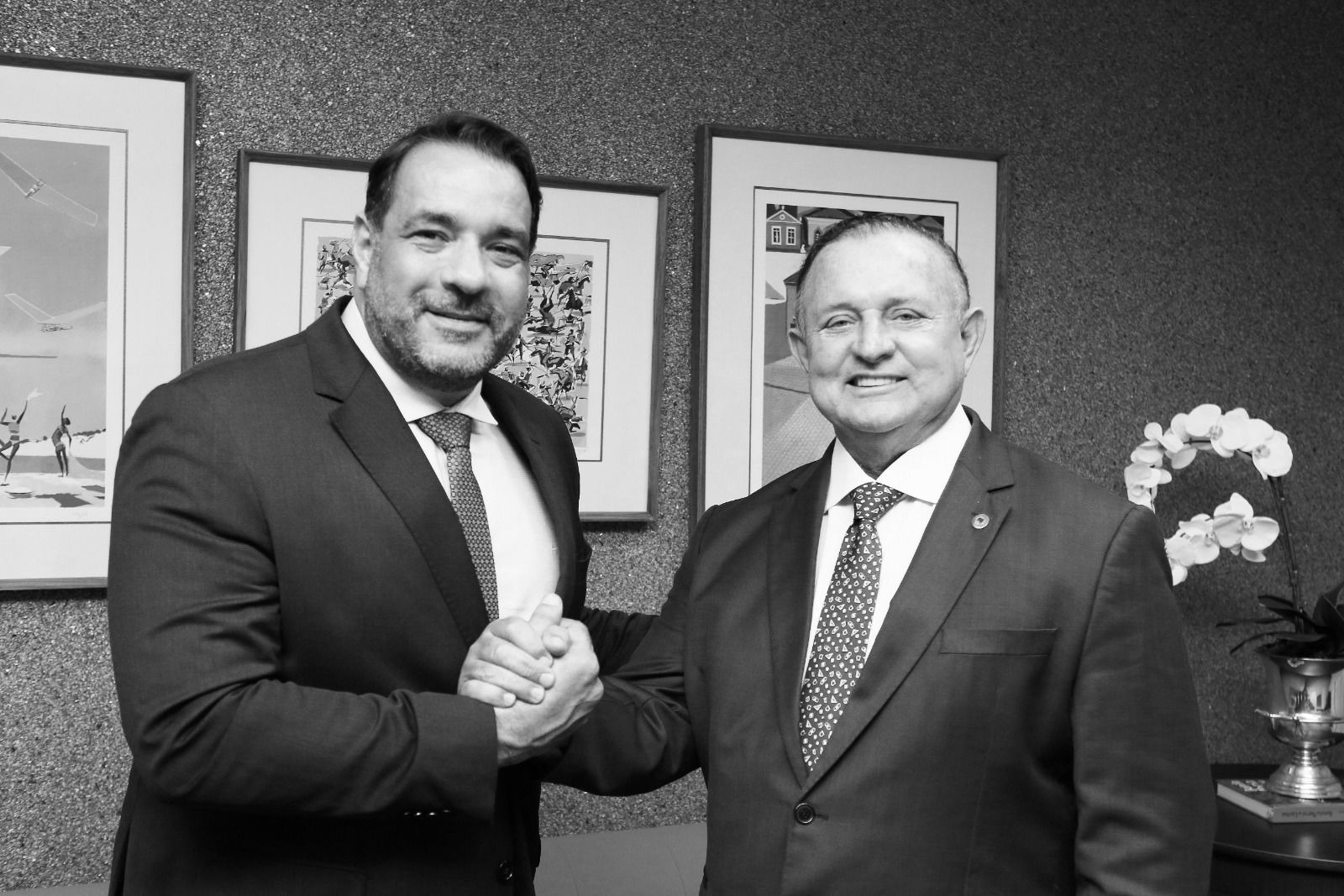 Adolfo Menezes apresenta Moção de Pesar pela morte do deputado Alan Sanches