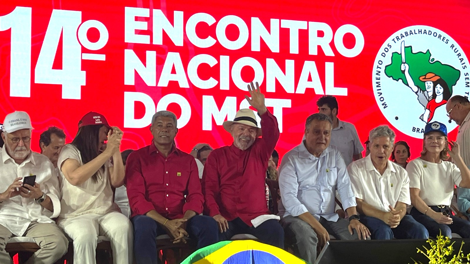 Lula defende multilateralismo e reafirma América Latina como território de paz no encontro do MST em Salvador