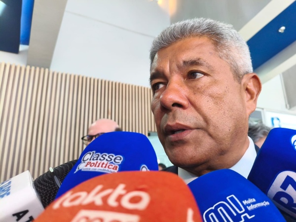 Reforma do secretariado deverá ser anunciada até o final de janeiro, adianta Jerônimo