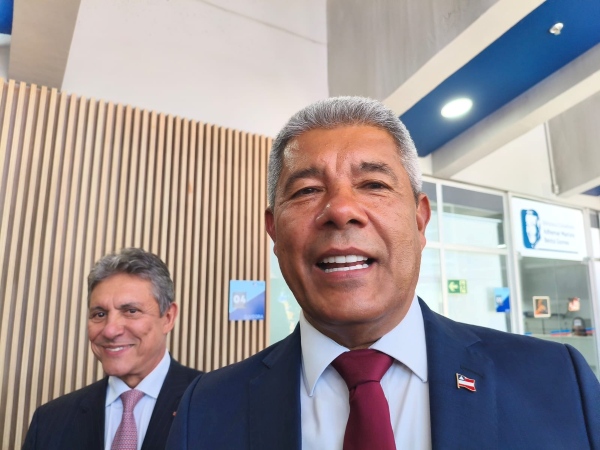 Jerônimo diz que chapa ao Senado segue em aberto e que ‘colab’ nas redes não é indicativo de definição