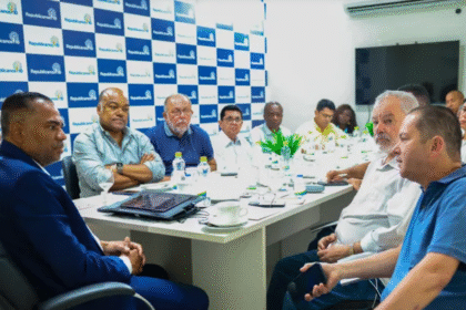 Presidente do Republicanos, Márcio Marinho afirma que partido "não abrirá mão da indicação de uma das vagas ao Senado” na chapa de ACM Neto