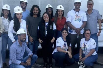 CREA-BA visita Trio-elétrico Contêiner da dupla Juan e Ravena e destaca inovação que projeta o Carnaval baiano para uma nova vanguarda