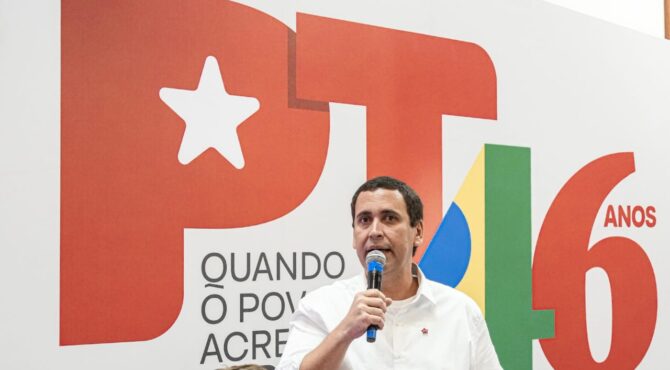 "Ser militante do PT não é ser filiado a uma sigla, é uma opção de vida", afirma Éden no aniversário do partido