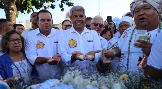 Jerônimo Rodrigues exalta fé e tradição na Festa de Iemanjá, em Salvador