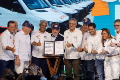 Bahia recebe mais de R$ 300 milhões em investimentos do PAC Saúde com entrega de veículos e equipamentos