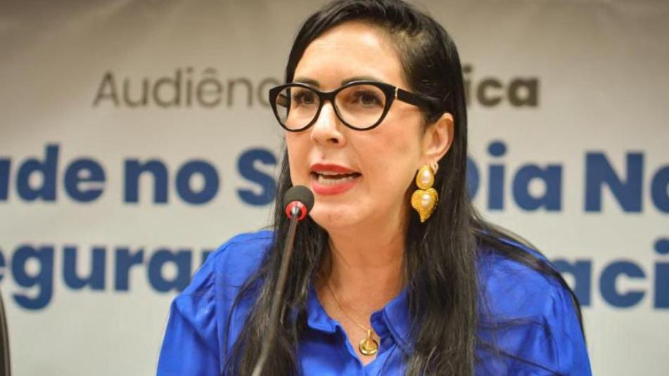 Deputada Ludmilla Fiscina oficializa saída do PV e filiação ao PSD