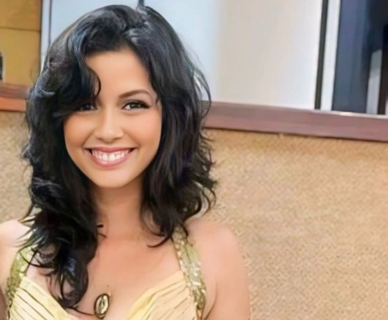 Cantora Ravena Franco fala sobre rotina intensa de estudos para o exame da OAB