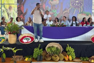 Tássio Brito celebra avanço de projeto que criminaliza misoginia