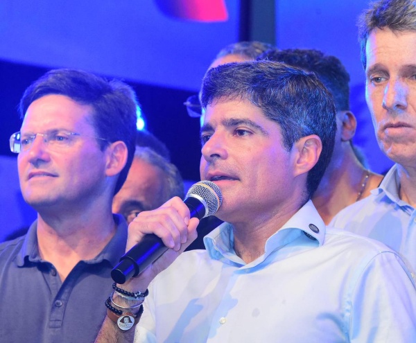 “A gente sai daqui motivado e confiante na construção da vitória”, diz ACM Neto em Feira de Santana