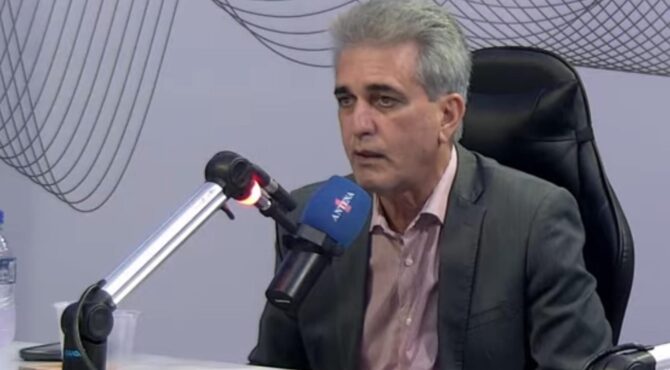 “Meu nome continua à disposição para Salvador”, diz Robinson sobre 2028