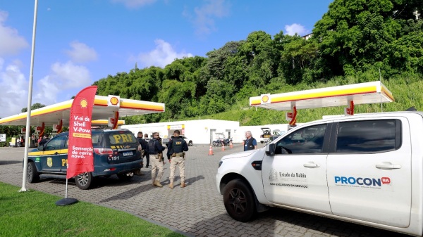 Governador Jerônimo Rodrigues anuncia medida para reduzir preço do diesel