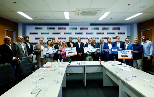 Governador recebe prefeito de Nova Redenção e amplia investimentos no município