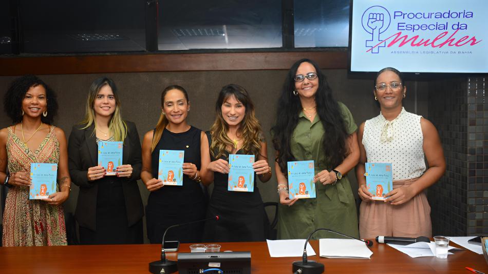 Procuradoria da Mulher da ALBA lança cartilha infantil sobre violência de gênero