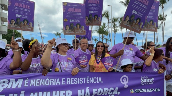 Na Marcha das Mulheres, Suíca reafirma compromisso com combate ao feminicídio e defende fim da escala 6x1