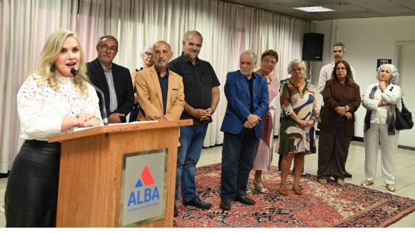 Livros de Emiliano José e Joandina Maria de Carvalho são lançados no Legislativo