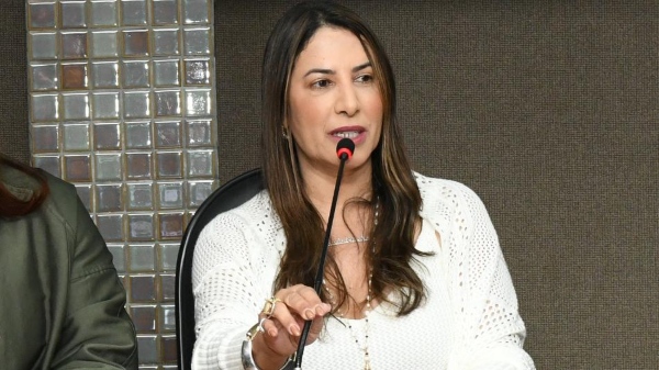 Cláudia Oliveira assume presidência da Comissão dos Direitos da Mulher da ALBA
