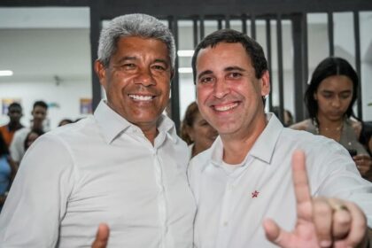 ”ACM Neto entende de pesquisa, mas não de povo”, critica Éden