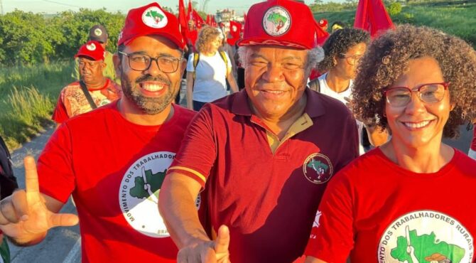 Secretário de Justiça participa da Marcha do MST e reafirma parcerias por cidadania no campo