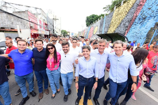 Em Ilhéus, ACM Neto participa de homenagens a São Jorge, exalta gestão de Valderico Jr. e diz que Bahia vive clima de mudança