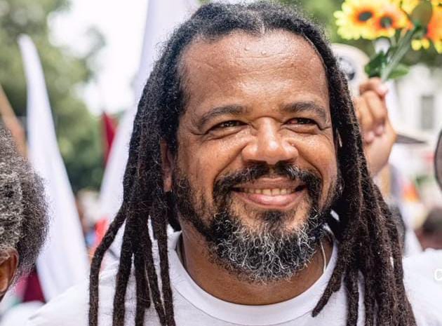 Kleber Rosa celebra aprovação do fim da escala 6x1 na CCJ da Câmara