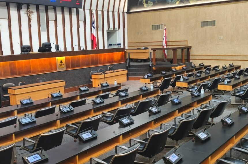 Samuel Júnior, Paulo Câmara e Luciano Araújo anunciam troca de partido; confira novas legendas