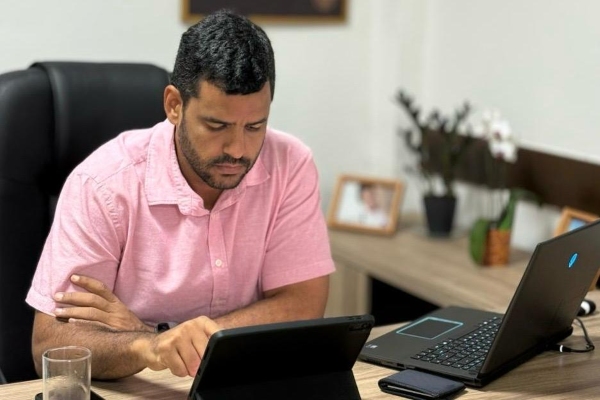 “Um país não pode ser construído sobre o esgotamento do seu povo”, diz Tássio Brito sobre escala 6x1