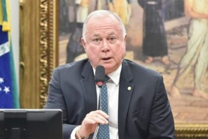 Deputado diz que Jerônimo não conseguirá repetir tática de se esconder atrás do PT: “Agora os problemas estão na conta dele”