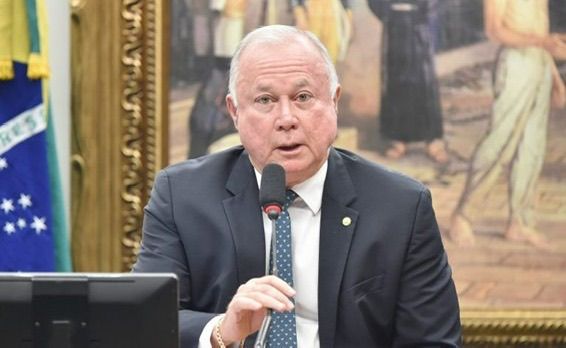 Deputado diz que Jerônimo não conseguirá repetir tática de se esconder atrás do PT: “Agora os problemas estão na conta dele”