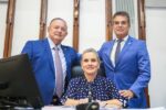 Presidente Ivana Bastos comemora a aprovação de projetos de lei que beneficiam servidores do Estado