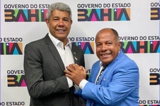 Prefeito do partido de ACM Neto diz que vai pedir voto para Lula, Jerônimo, Wagner e Rui