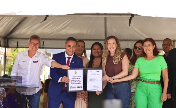 Modernização de escola, moradias, conectividade e obras rurais marcam entregas do Governo em Jussari