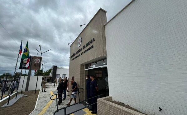 Governo da Bahia entrega obras de segurança, pavimentação e abastecimento de água em Andorinha