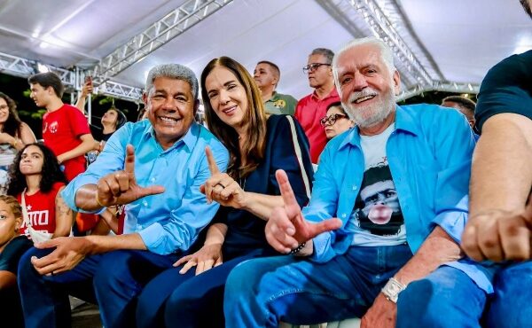 Tatiana Velloso relembra militância com Jerônimo e defende educação como caminho de transformação