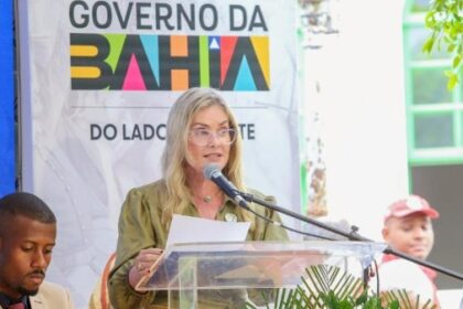 Presidente da Assembleia, deputada Ivana Bastos recebe Título de Cidadã Cachoeirana