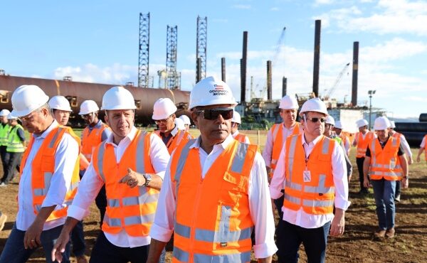 Ponte Salvador-Itaparica: governador acompanha avanço e movimentação no canteiro de São Roque Paraguaçu, em Maragogipe