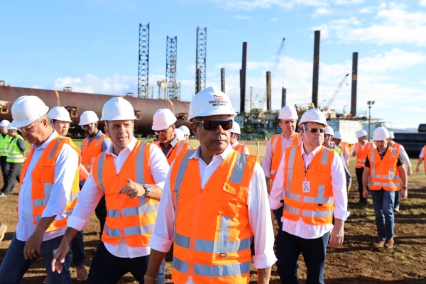 Ponte Salvador-Itaparica: governador acompanha avanço e movimentação no canteiro de São Roque Paraguaçu, em Maragogipe